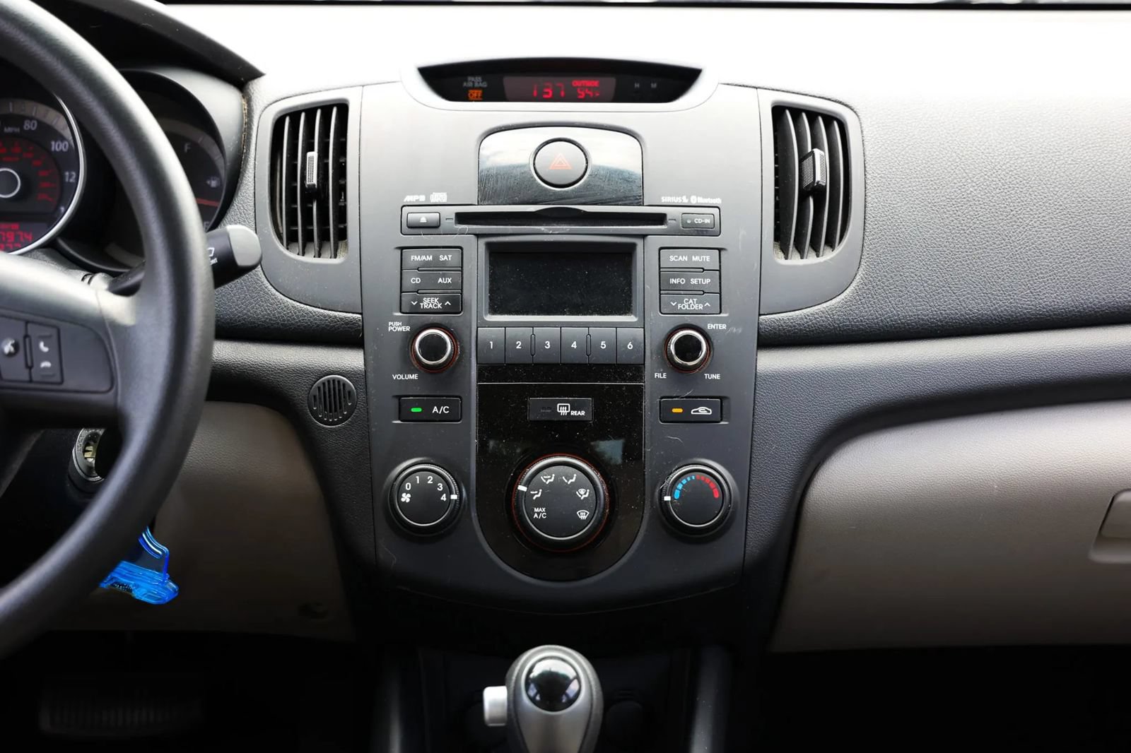 Used 2012 Kia Forte LX FWD image 34