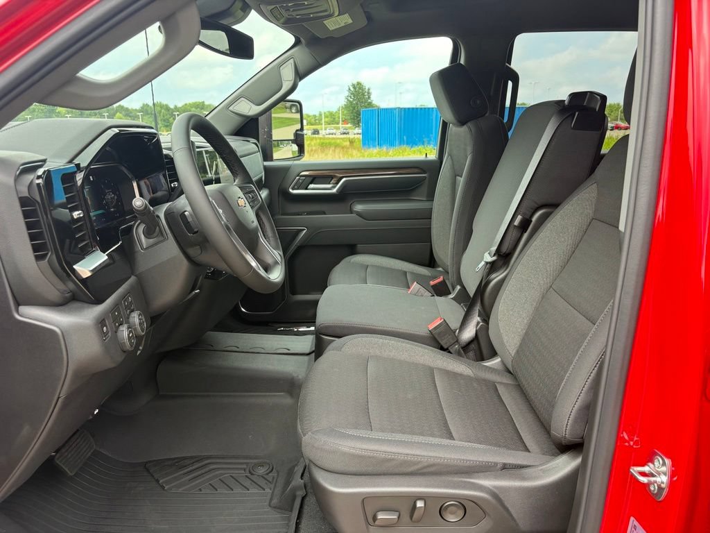 New 2026 Chevrolet Silverado 3500 LT w/ All Star Edition AWD/4WD image 4