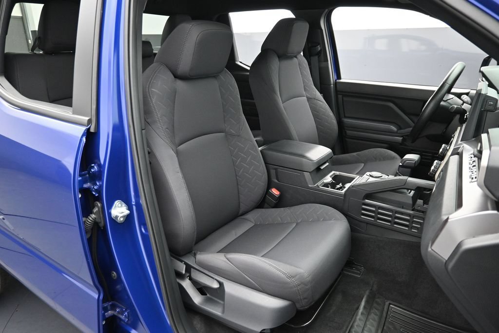 Used 2025 Toyota Tacoma SR5 RWD image 33