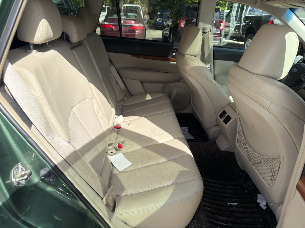 Used 2014 Subaru Outback 2.5i Limited w/ Moonroof Package AWD/4WD image 29