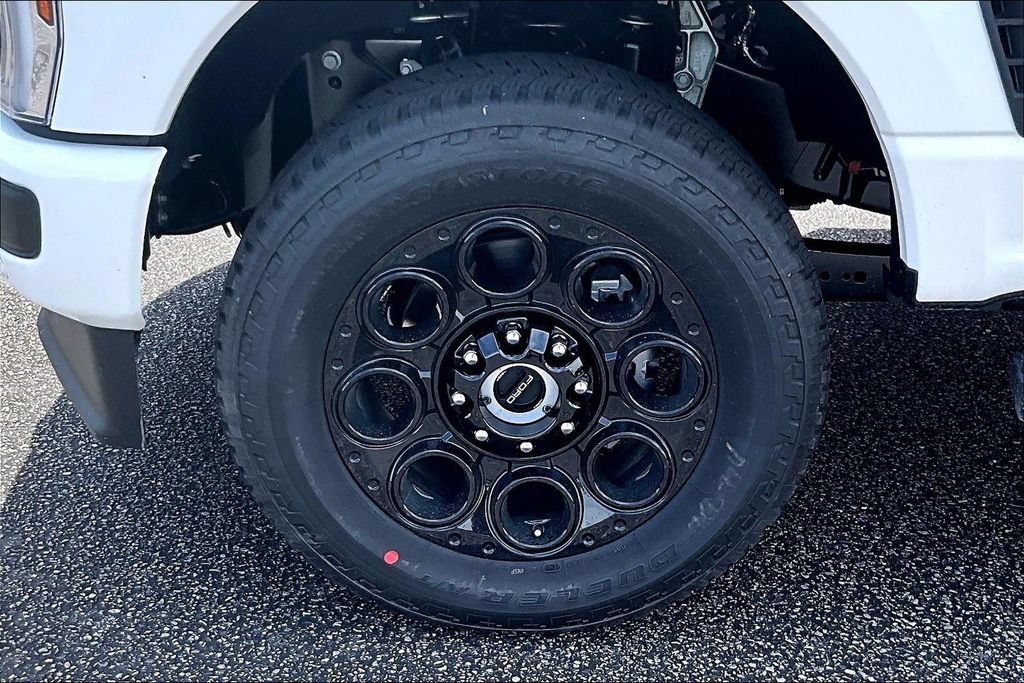 New 2026 Ford F250 Lariat w/ Black Appearance Package AWD/4WD image 12
