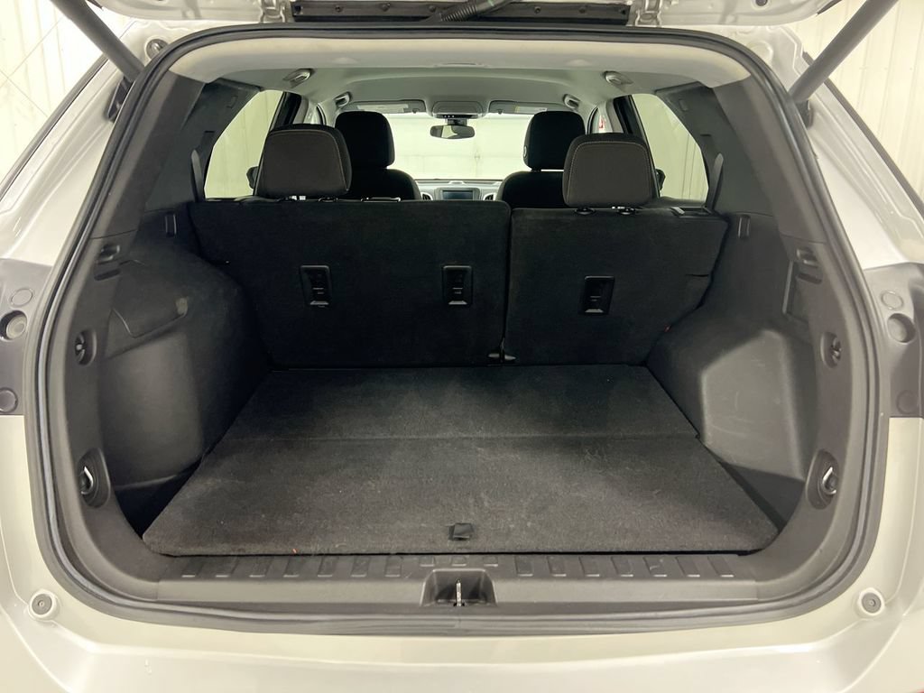 Used 2021 Chevrolet Equinox LT FWD image 23