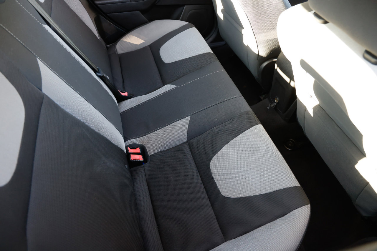 Used 2014 Ford Focus SE w/ SE Sport Package image 12