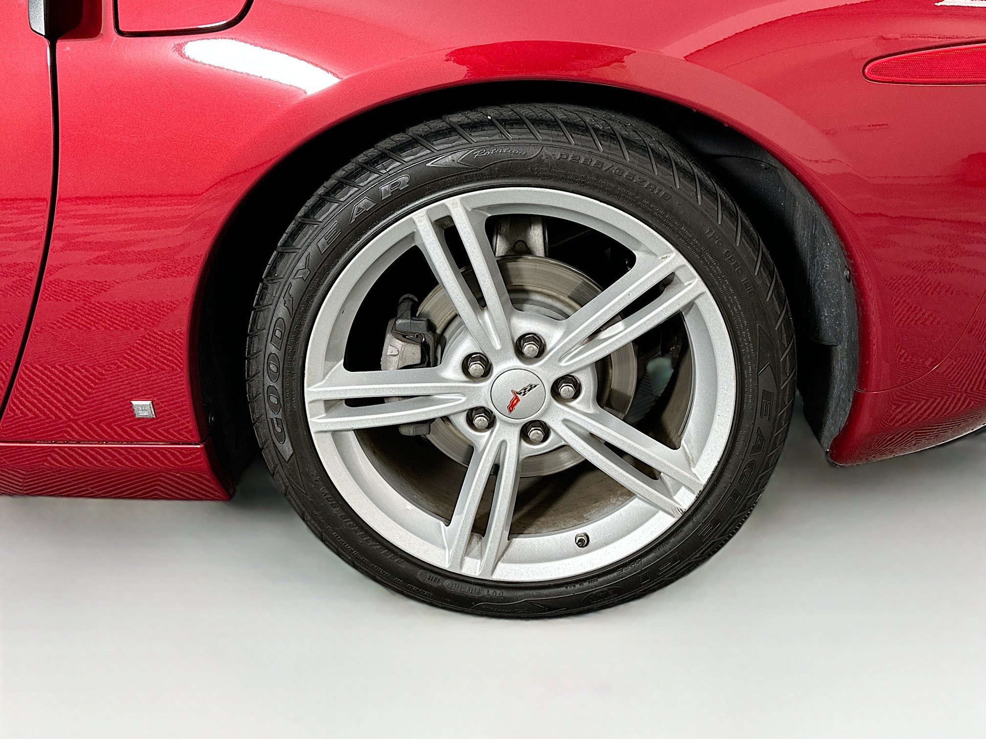 Used 2008 Chevrolet Corvette Convertible w/ Preferred Equipment Group RWD image 11