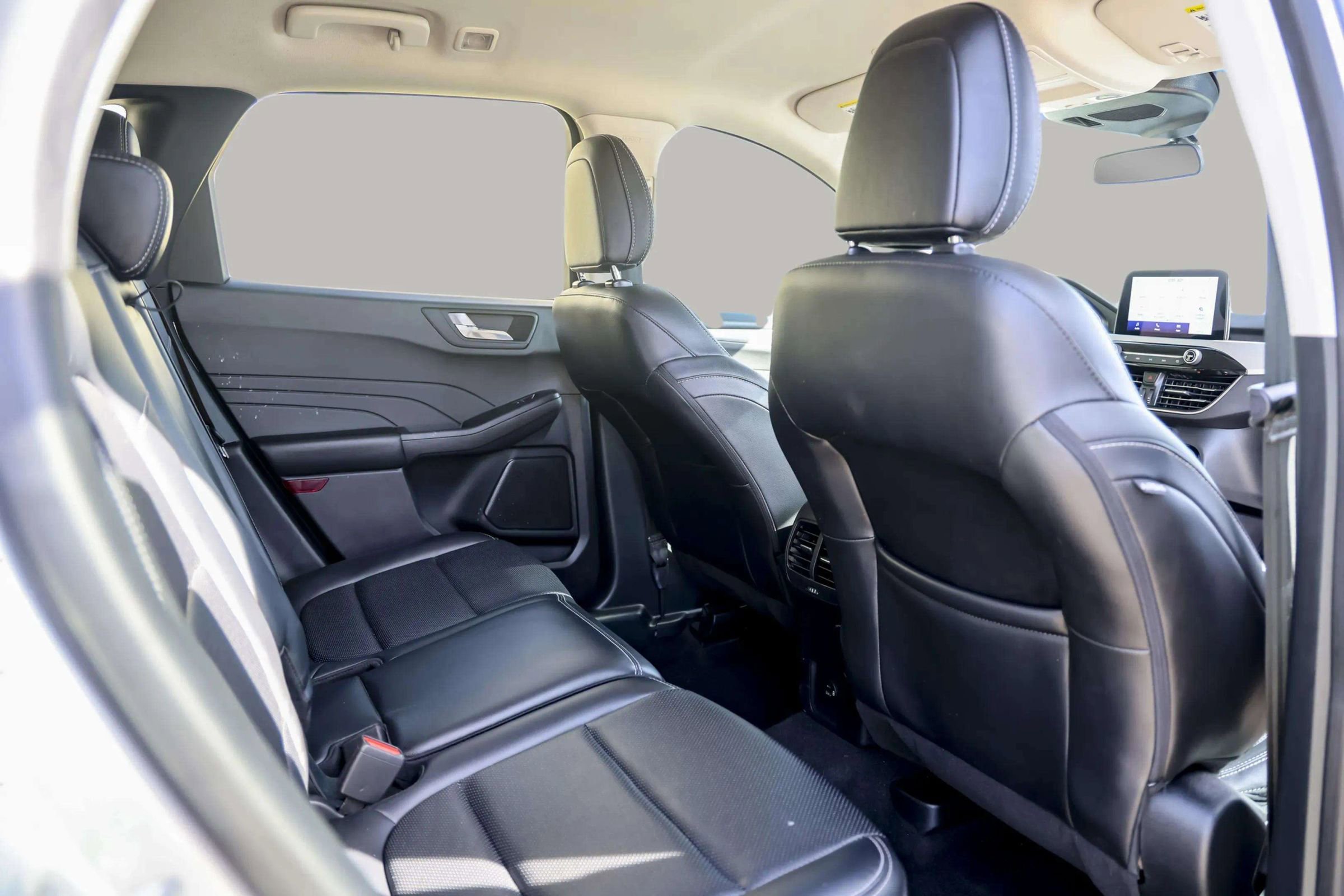 Used 2021 Ford Escape SEL image 34