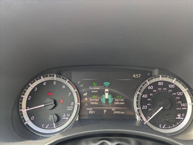 Used 2025 Toyota Highlander LE AWD/4WD image 10