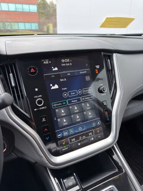 Used 2025 Subaru Outback Premium image 12