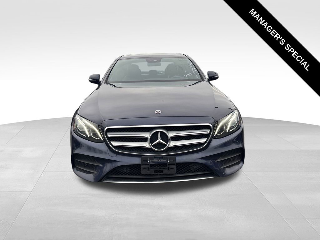 Used 2018 Mercedes-Benz E 300 4MATIC image 2