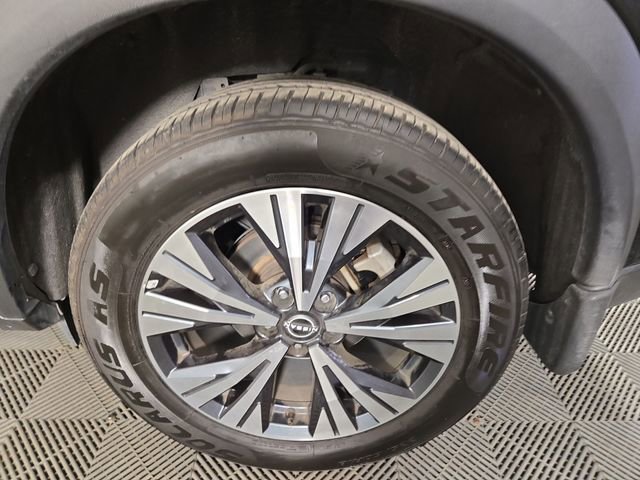 Used 2023 Nissan Rogue SV AWD/4WD image 11