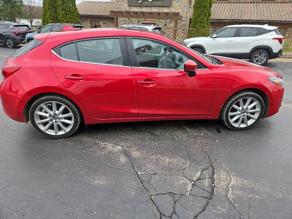 Used 2017 MAZDA MAZDA3 Grand Touring FWD image 6