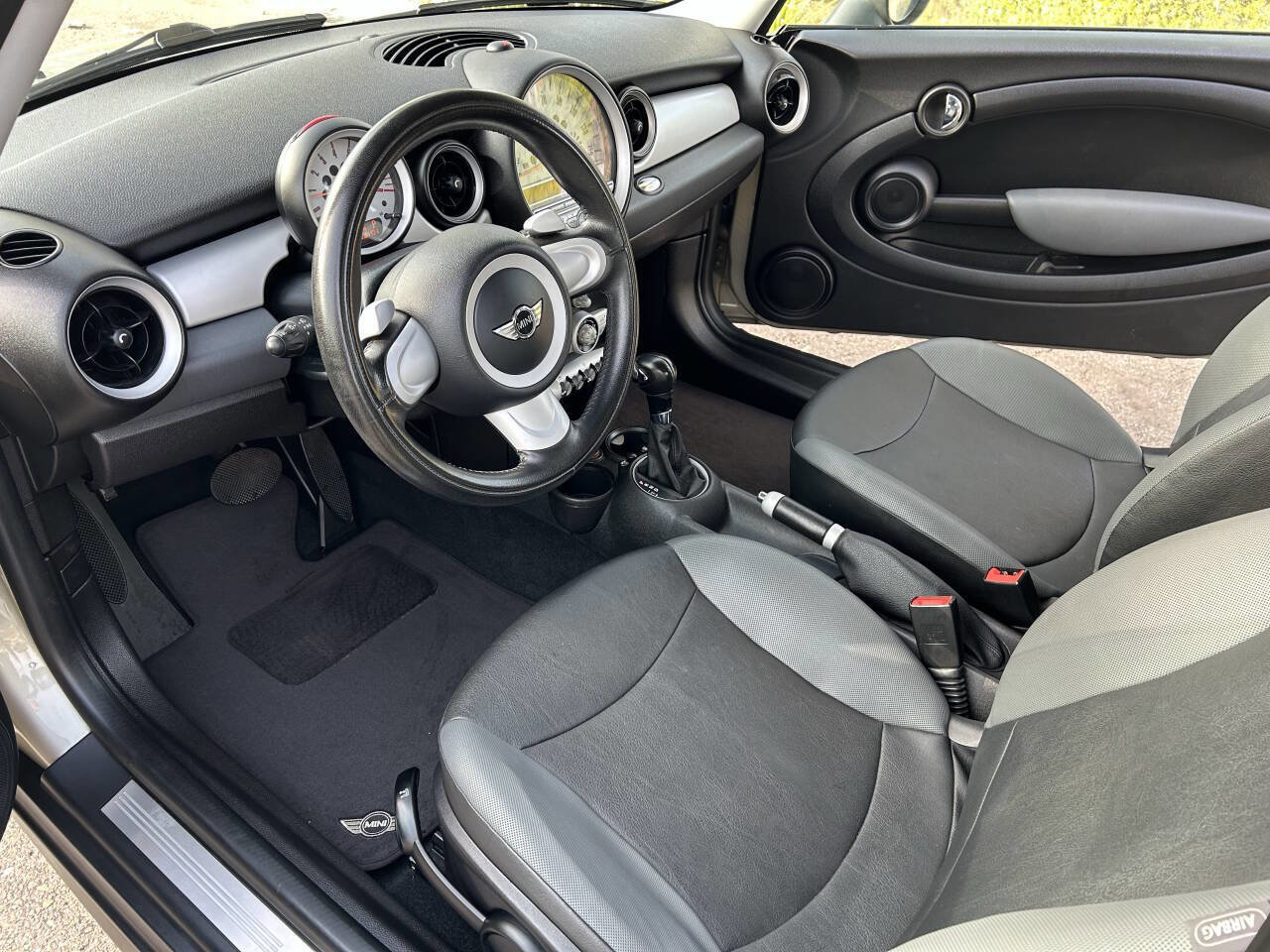 Used 2008 MINI Cooper Hardtop image 4