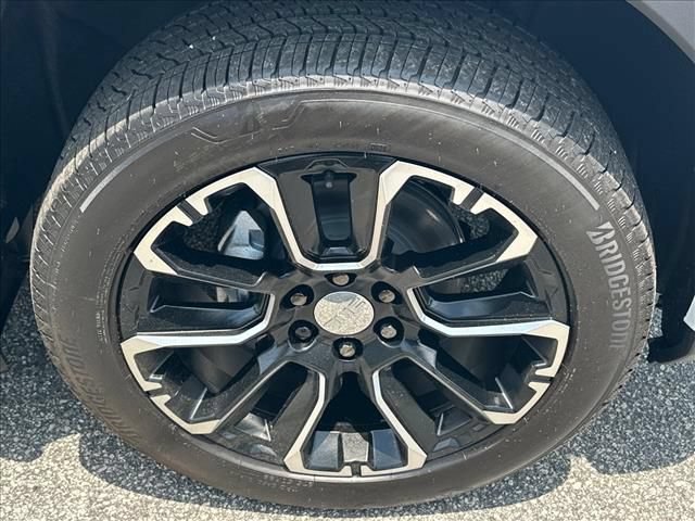 New 2026 GMC Sierra 1500 Denali w/ Technology Package AWD/4WD image 15
