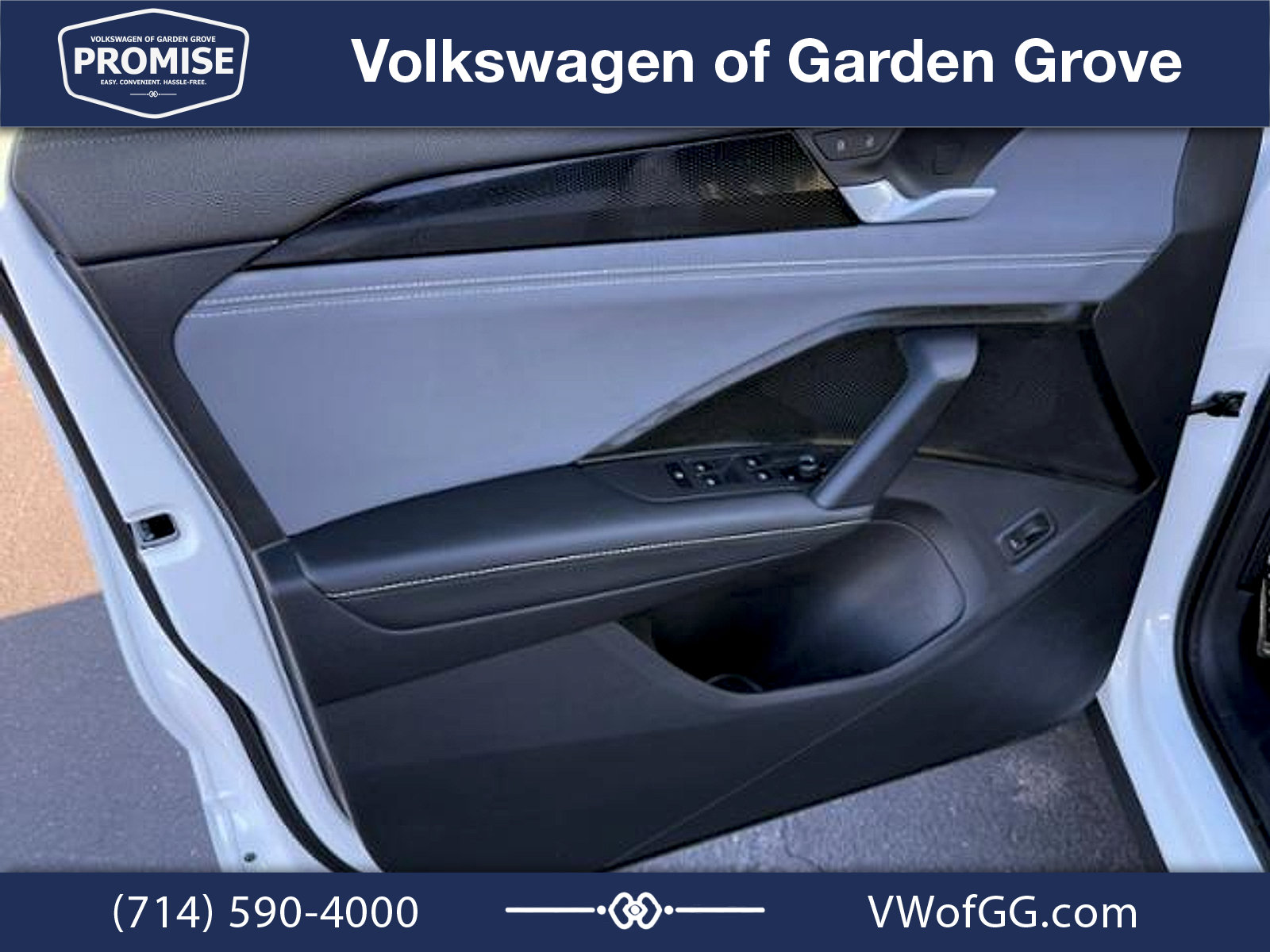 New 2026 Volkswagen Tiguan SE R-Line FWD image 11