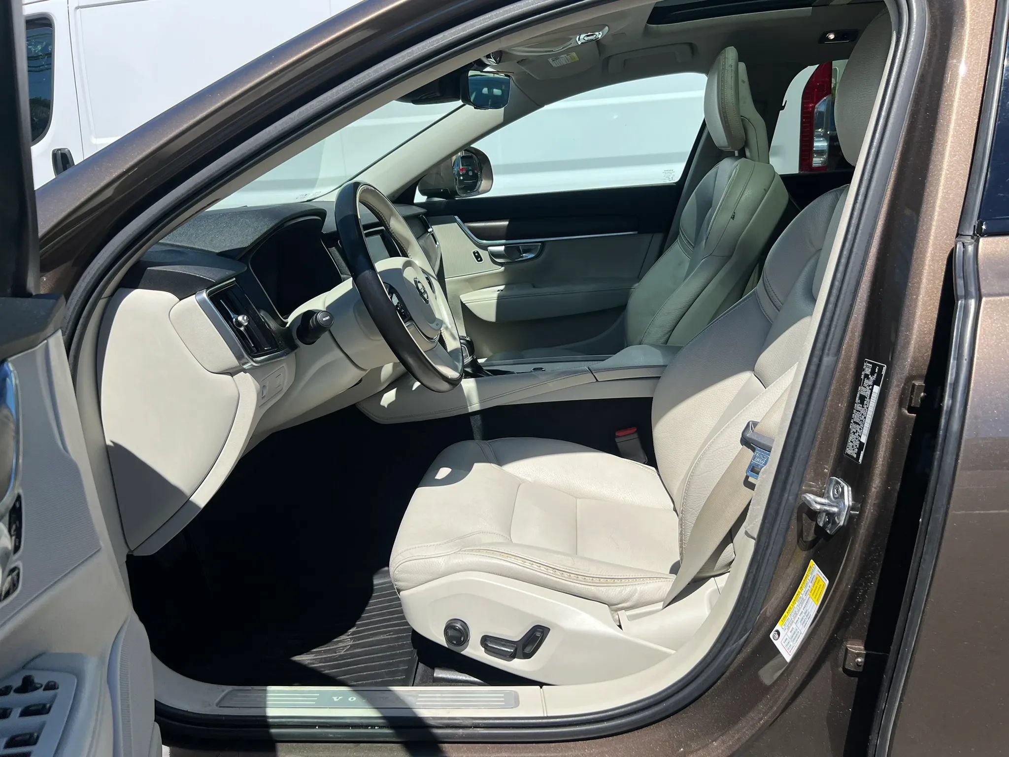 Used 2018 Volvo V90 T5 Cross Country w/ Convenience Package AWD/4WD image 27