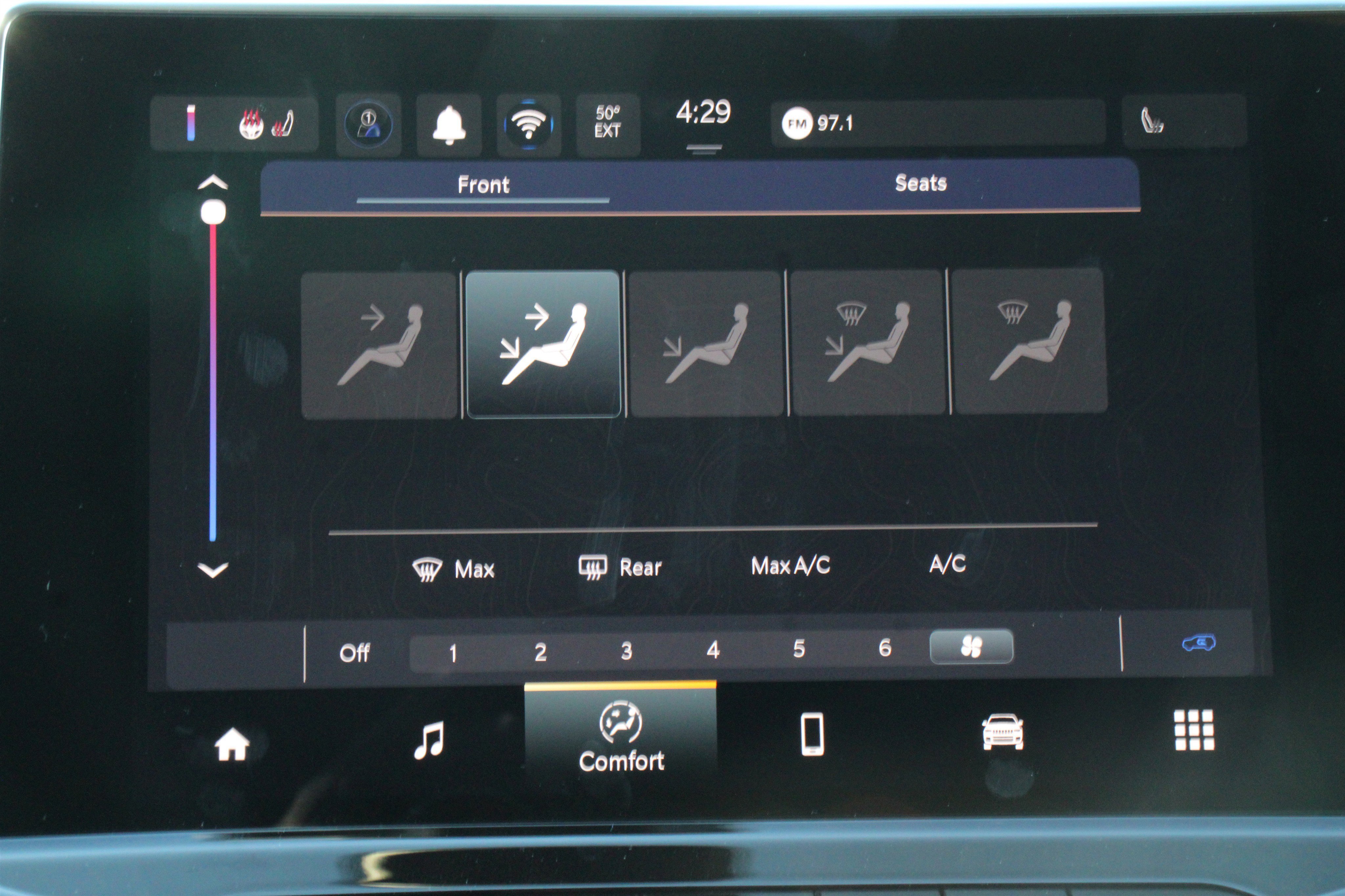 New 2026 Jeep Compass Latitude image 14