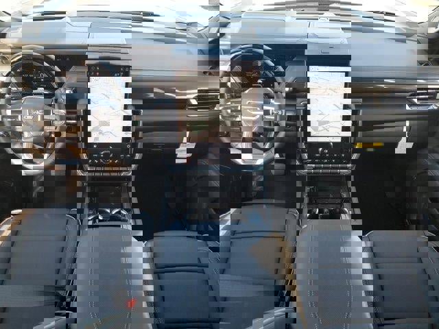 New 2026 GMC Yukon XL Elevation w/ Elevation Premium Package image 15