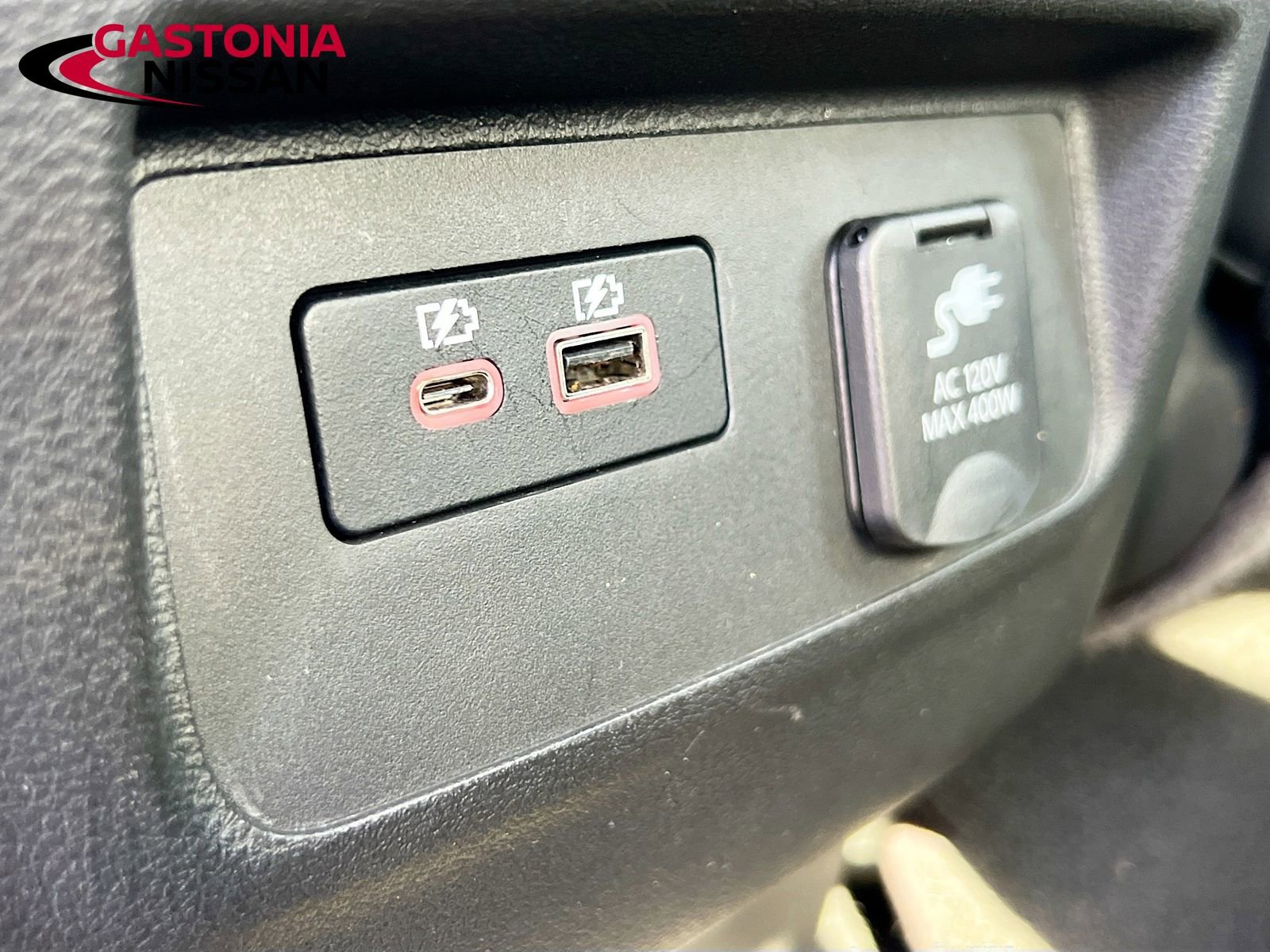 Used 2024 Nissan Frontier SL w/ Technology Package image 33