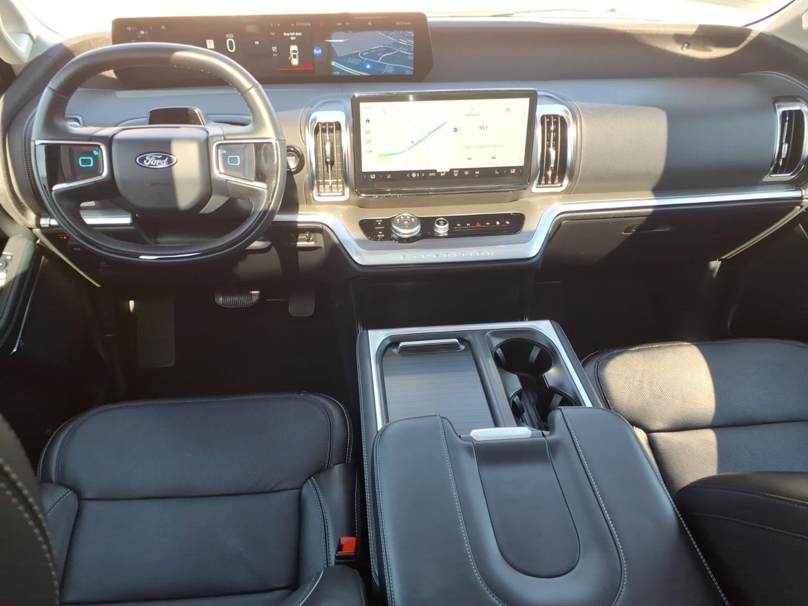 Certified 2025 Ford Expedition Platinum image 19