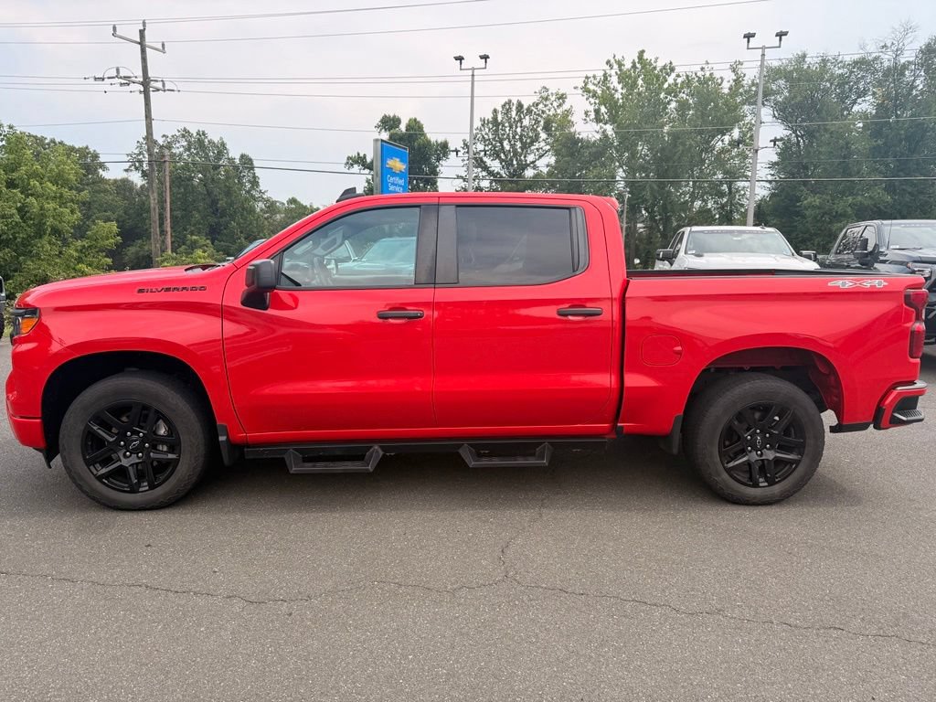 Used 2023 Chevrolet Silverado 1500 Custom AWD/4WD image 3