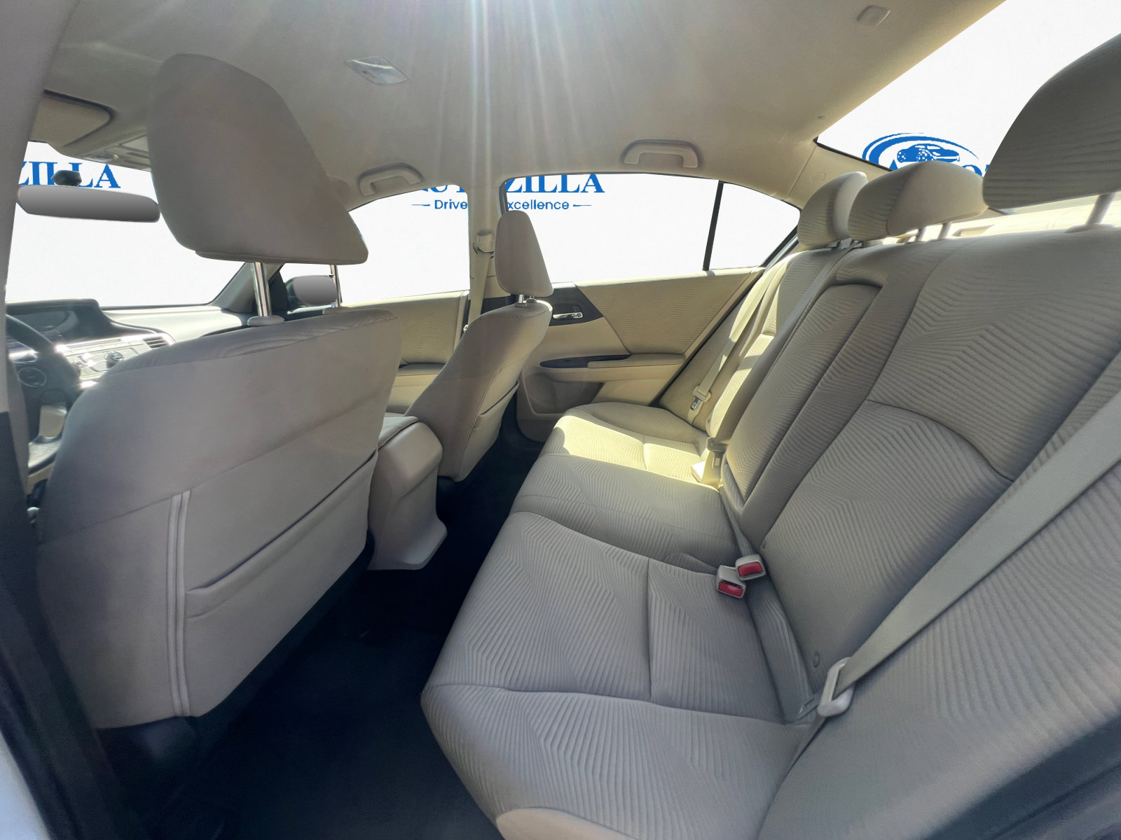 Used 2015 Honda Accord LX image 10