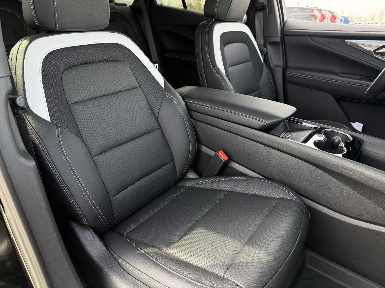 New 2026 Chevrolet Blazer EV LT w/ Super Cruise Package FWD image 23