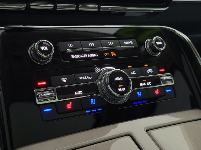 Used 2023 Lincoln Navigator L Black Label AWD/4WD image 30