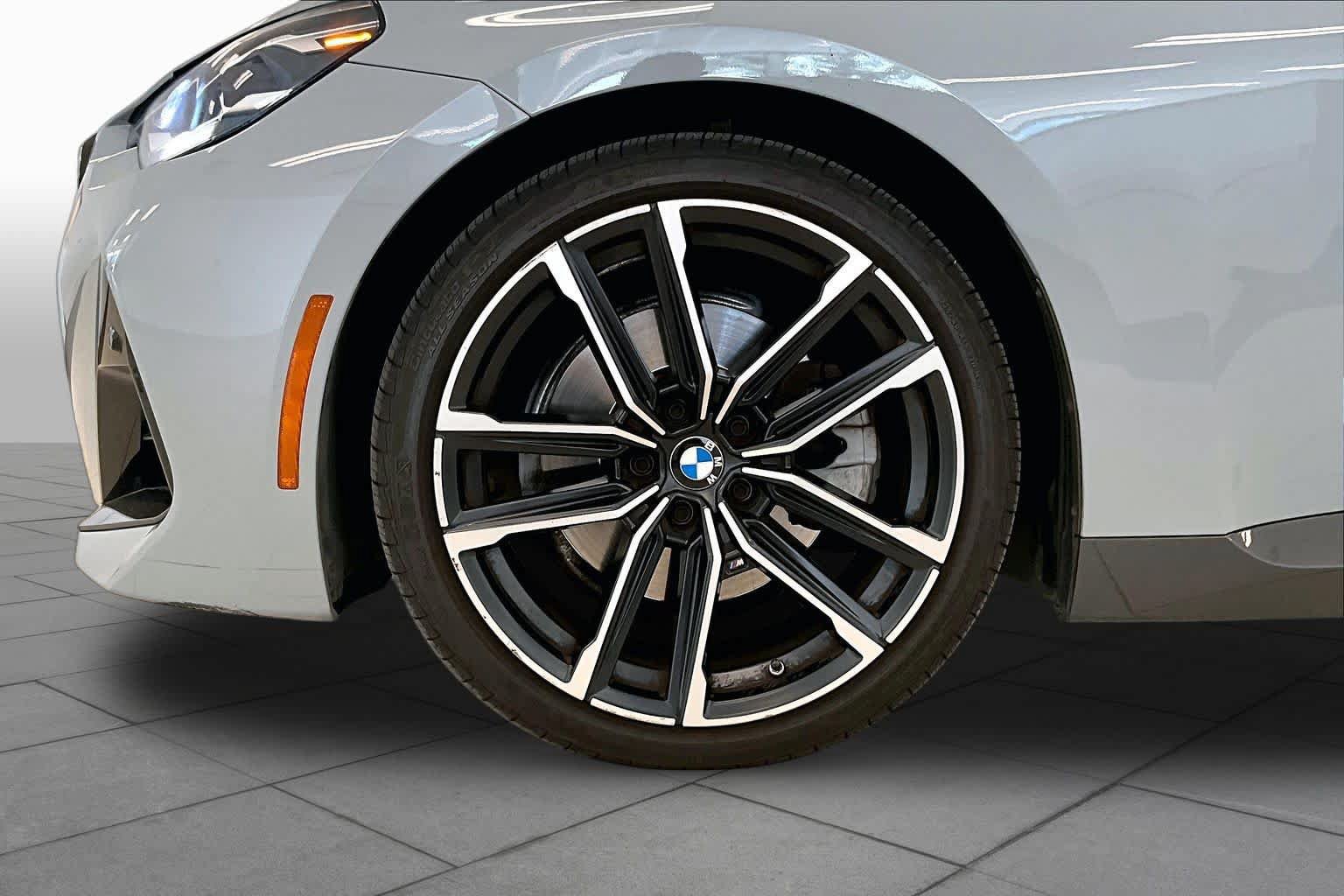 Used 2022 BMW 230i Coupe w/ M Sport Package RWD image 9