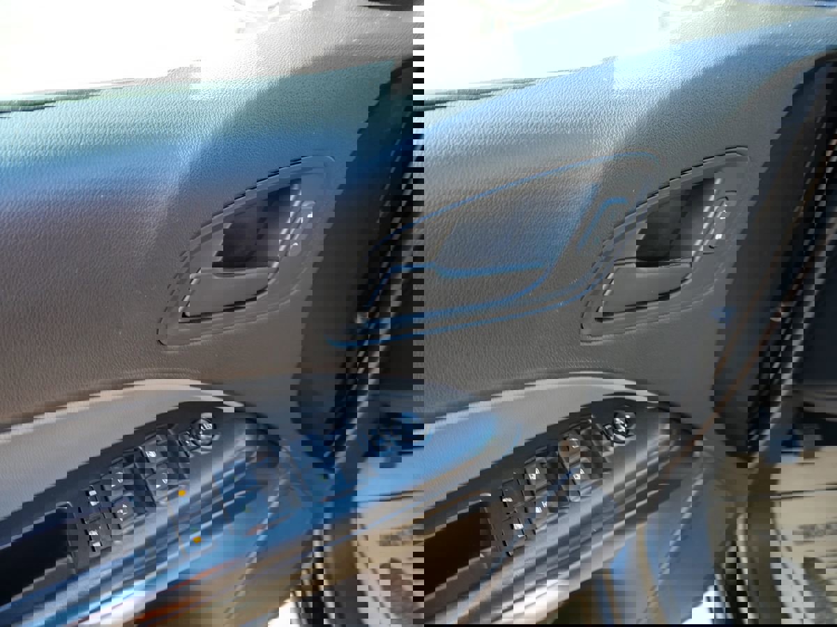 Used 2018 Chevrolet Colorado W/T w/ WT Convenience Package image 16