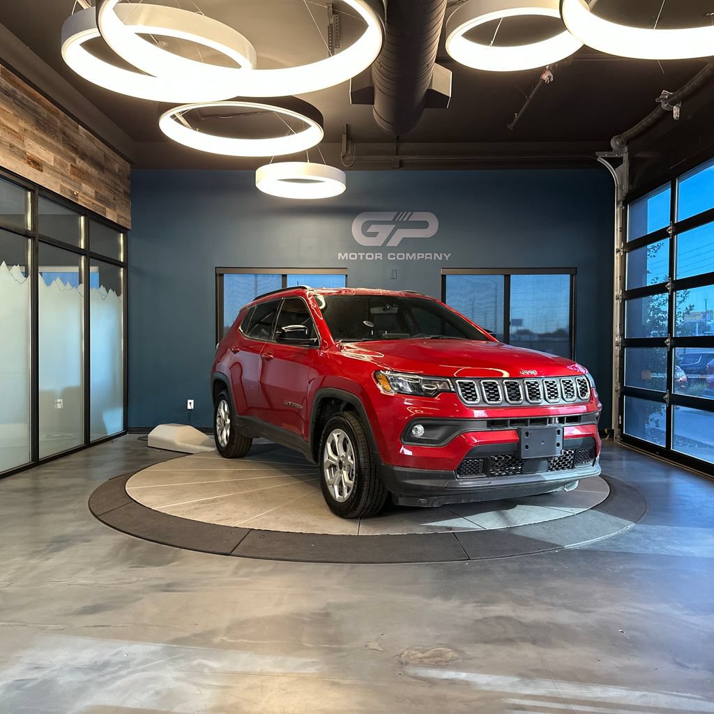 Used 2025 Jeep Compass Latitude