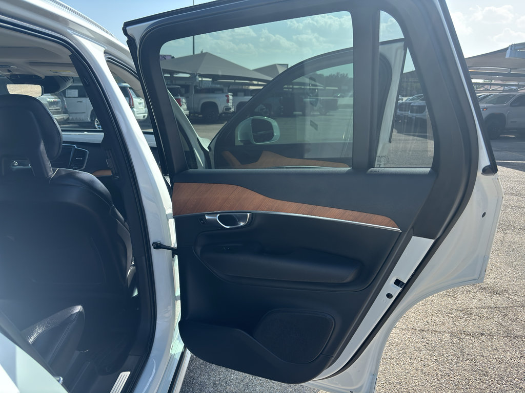 Used 2021 Volvo XC90 T6 Momentum w/ Advanced Package AWD/4WD image 17