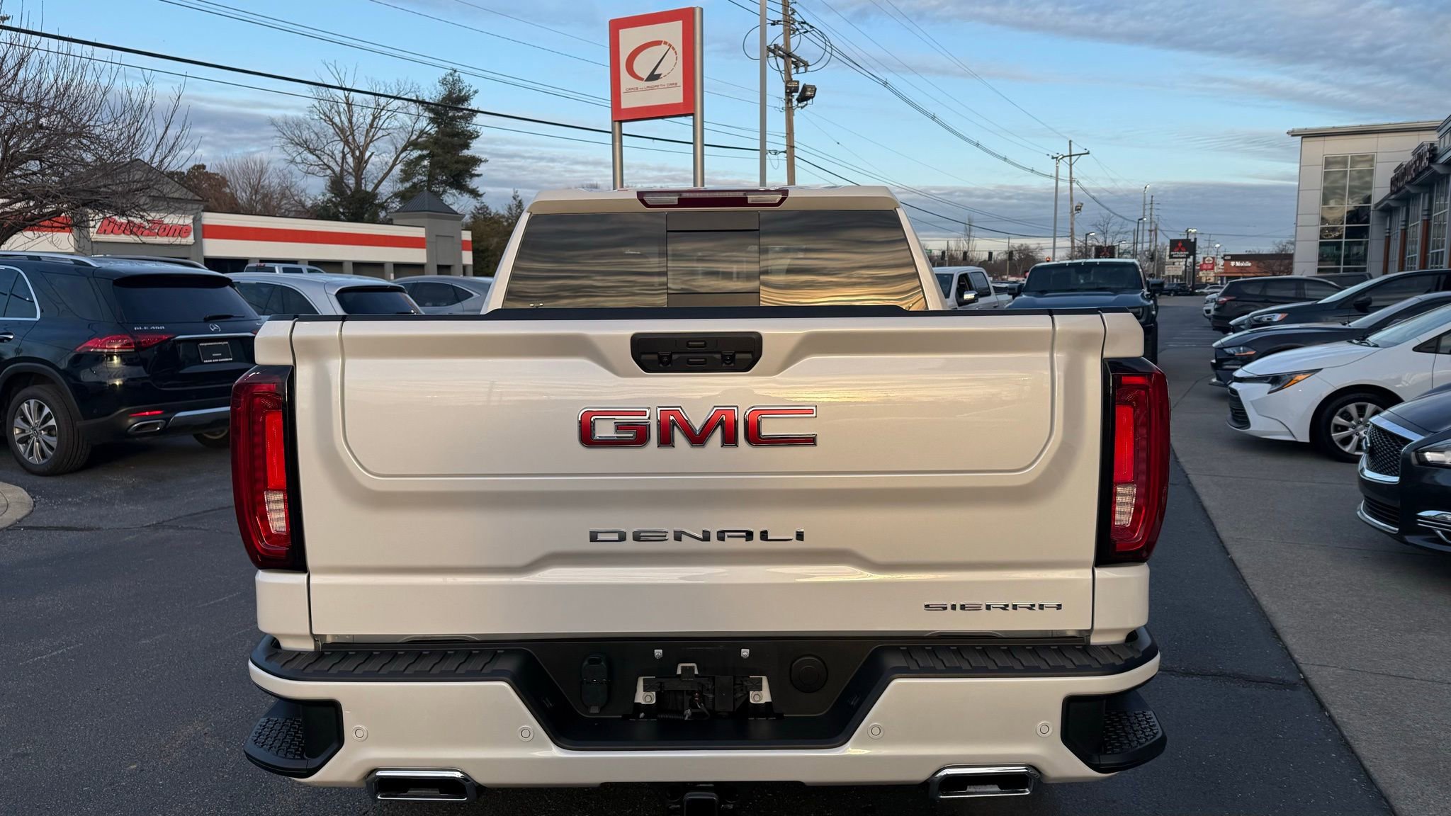Used 2022 GMC Sierra 1500 Denali w/ Denali Premium Package image 13