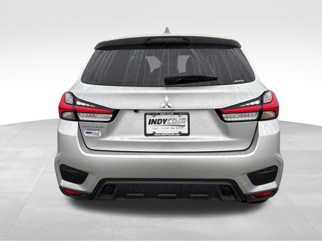 Used 2025 Mitsubishi Outlander Sport LE image 5