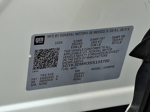 Certified 2025 Cadillac Optiq Luxury 2 w/ LPO, Floor Liner Package AWD/4WD image 27