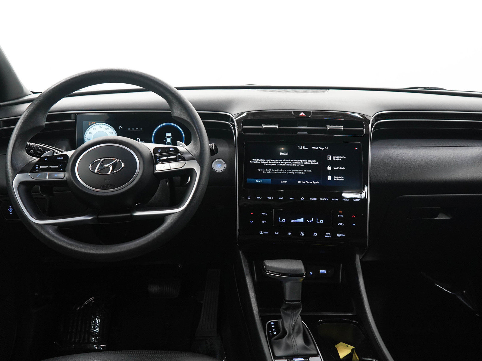 Used 2024 Hyundai Santa Cruz Night AWD/4WD image 16