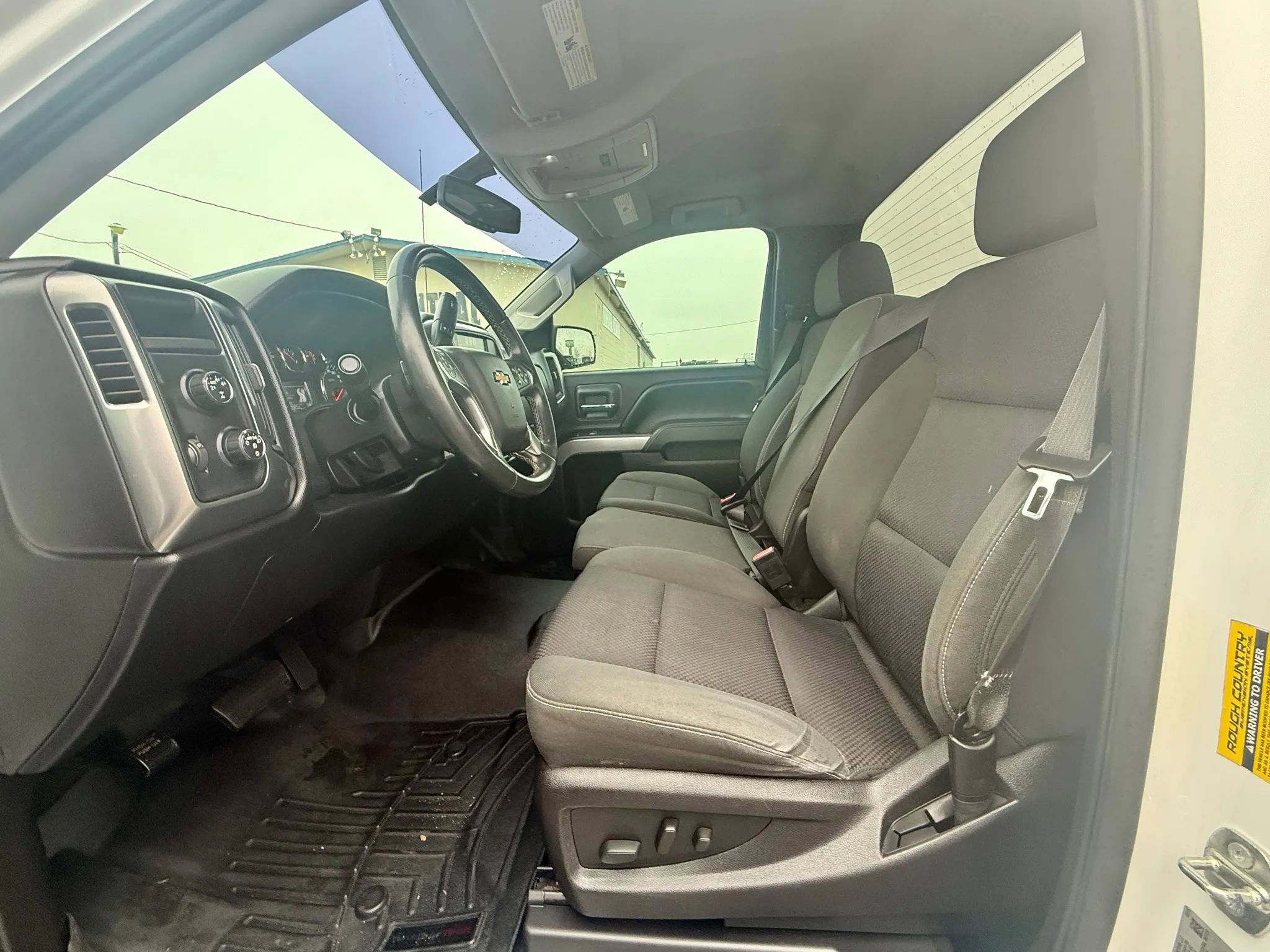 Used 2015 Chevrolet Silverado 1500 LT w/ LT Convenience Package image 9