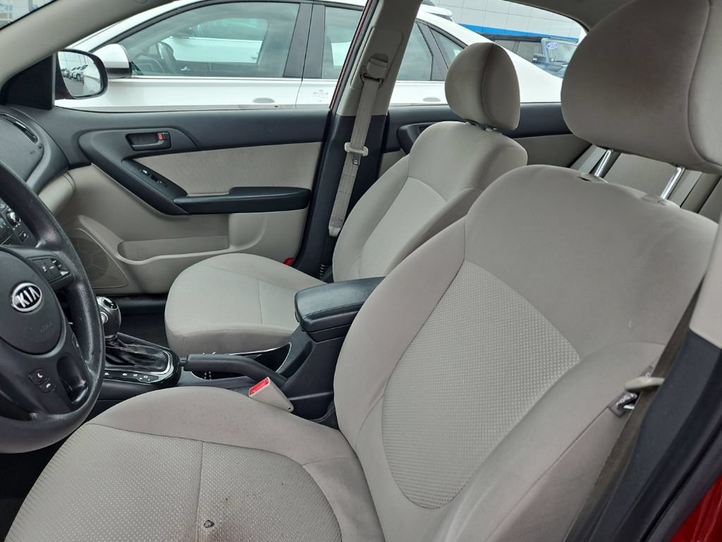 Used 2012 Kia Forte EX FWD image 9