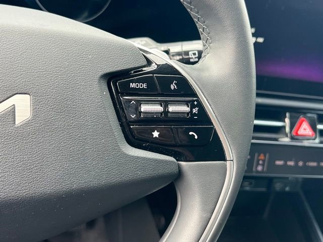 Certified 2025 Kia Niro Wind image 24