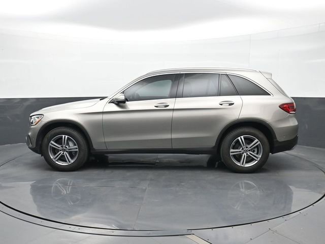 Used 2022 Mercedes-Benz GLC 300 image 2