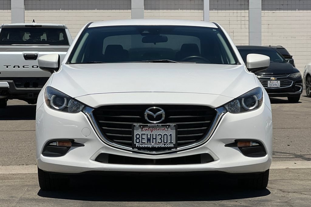 Used 2018 MAZDA MAZDA3 Touring FWD image 11