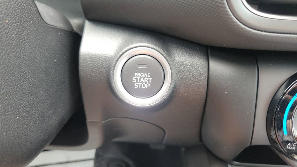 Certified 2023 Hyundai Kona SEL FWD image 23