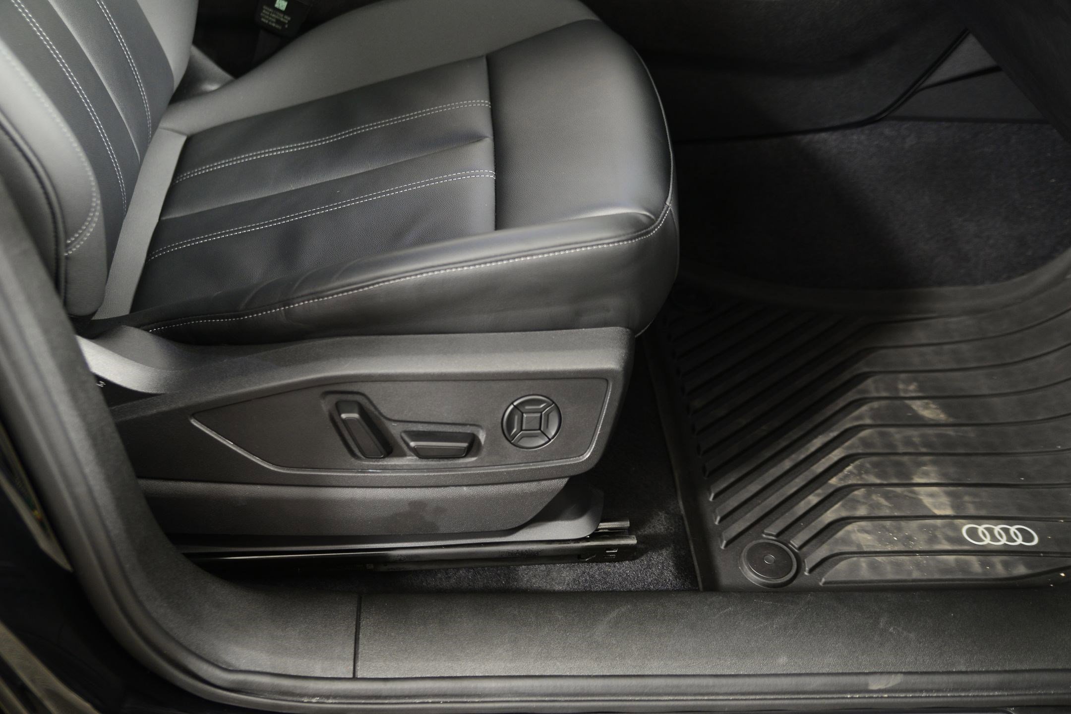 Certified 2025 Audi Q5 Premium Plus w/ Premium Plus image 10