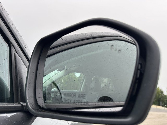 Used 2025 Ford Explorer Active w/ Active Comfort Package image 4