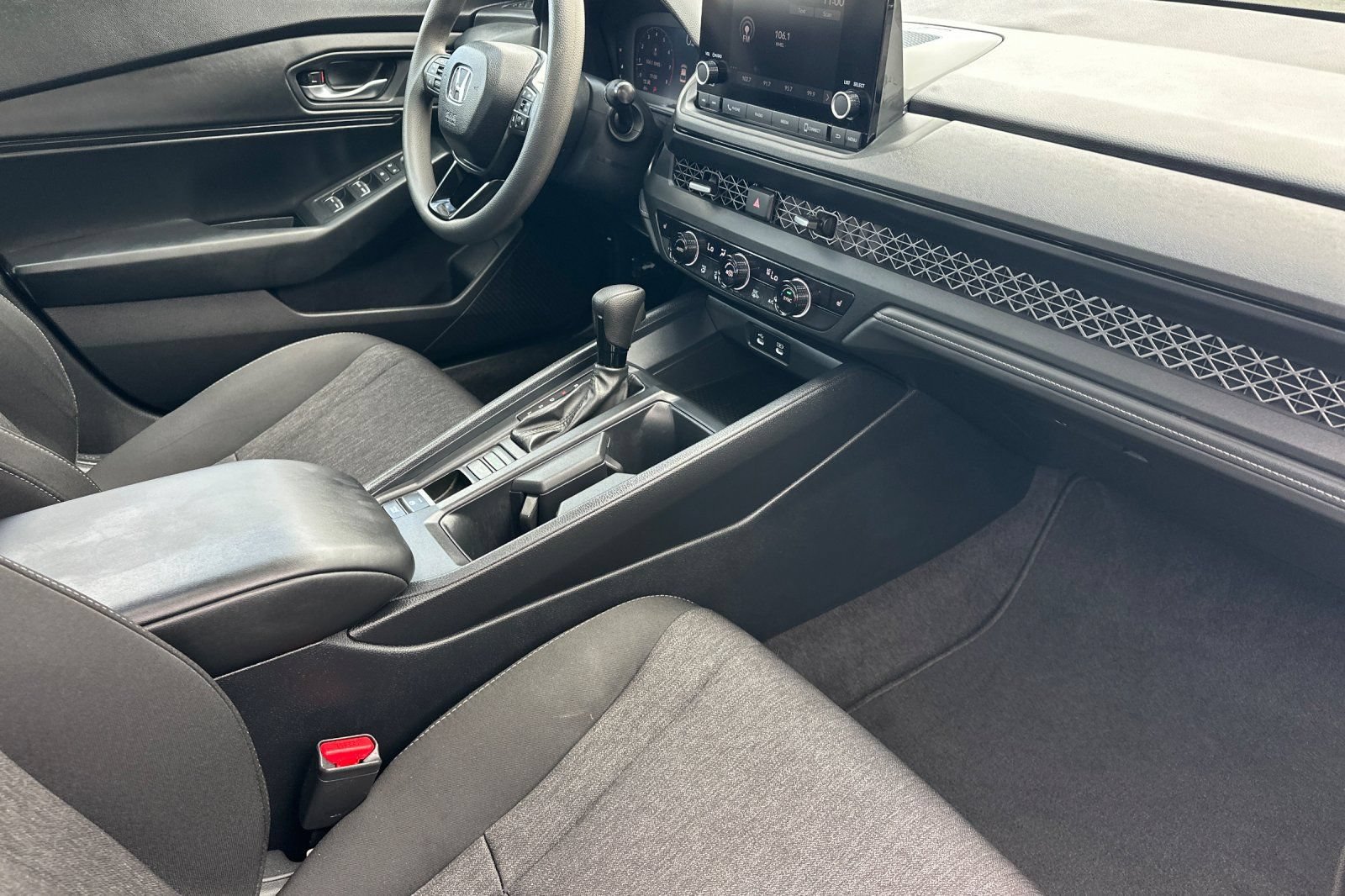 Certified 2024 Honda Accord EX image 15