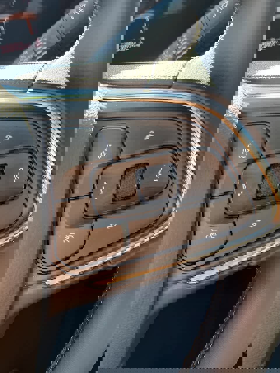 Used 2024 Buick Envista Avenir image 23