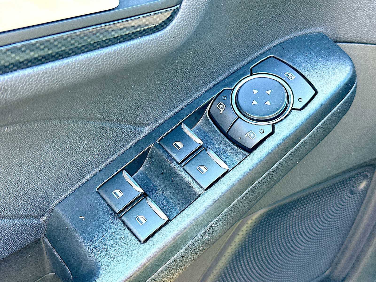 Used 2024 Ford Escape ST-Line image 15