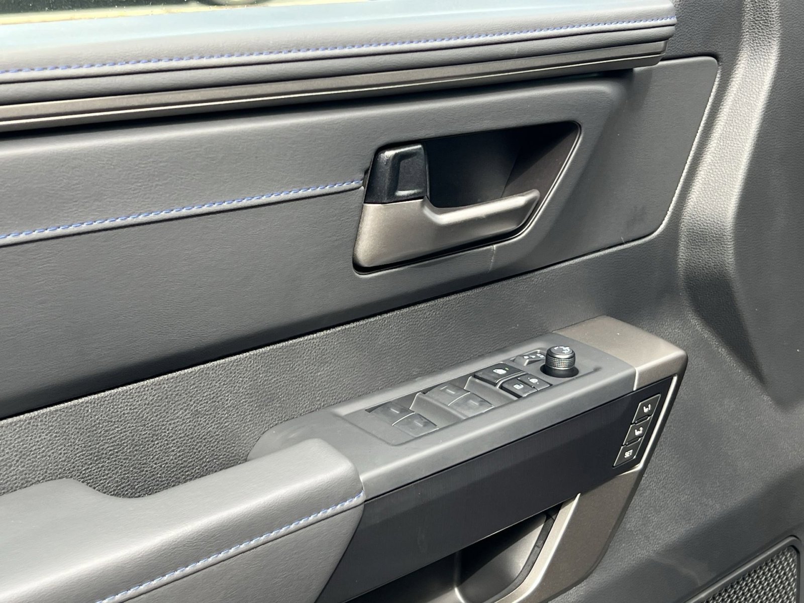 New 2026 Toyota Tundra Platinum image 10