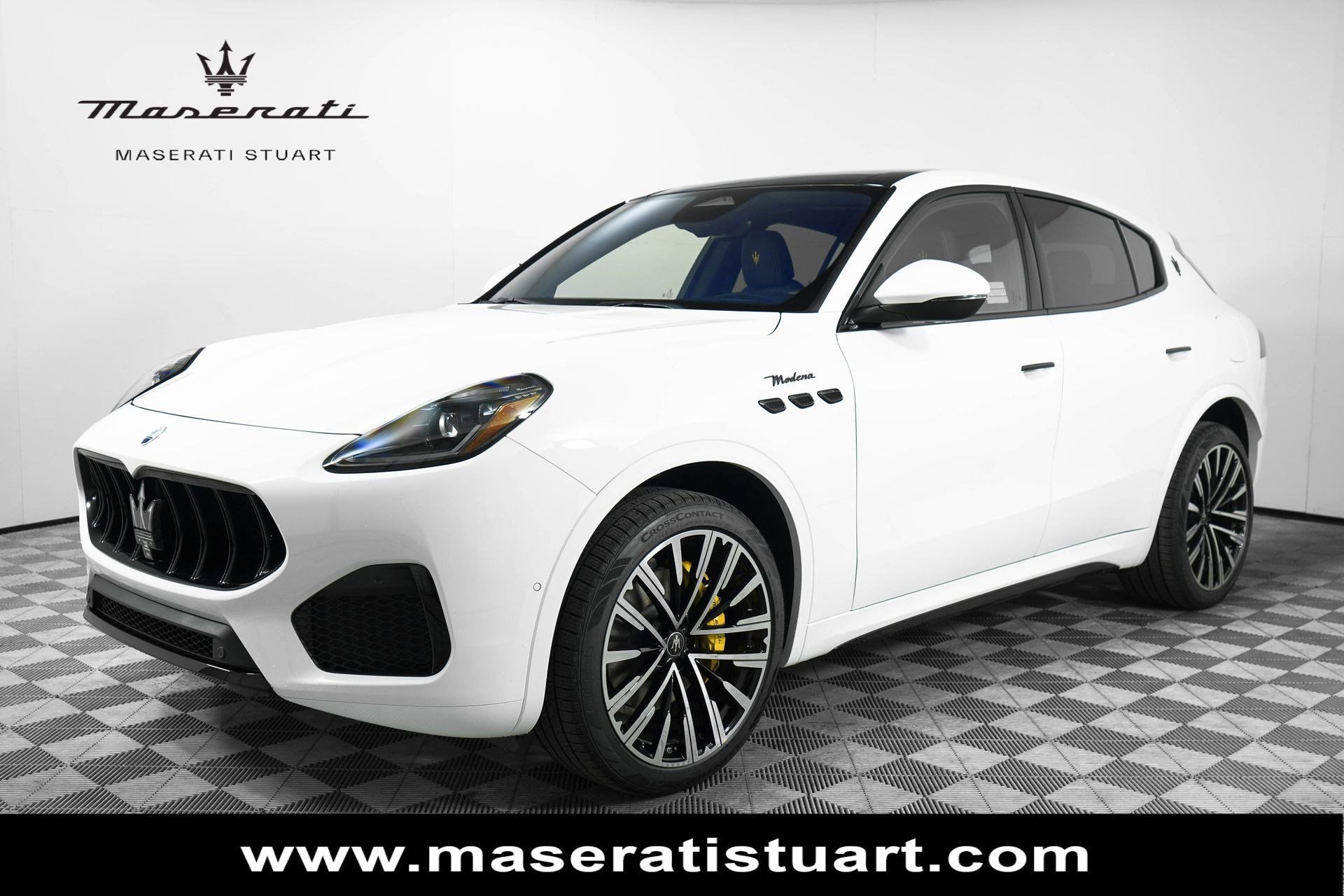 New 2025 Maserati Grecale Modena image 4