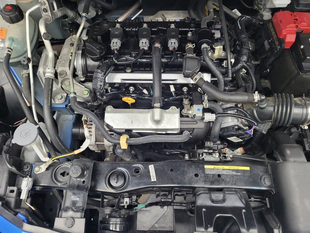 Used 2021 Nissan Versa SV FWD image 30