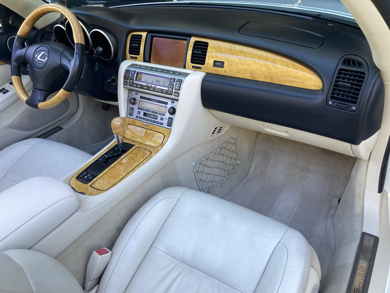 Used 2005 Lexus SC 430 Convertible RWD image 19