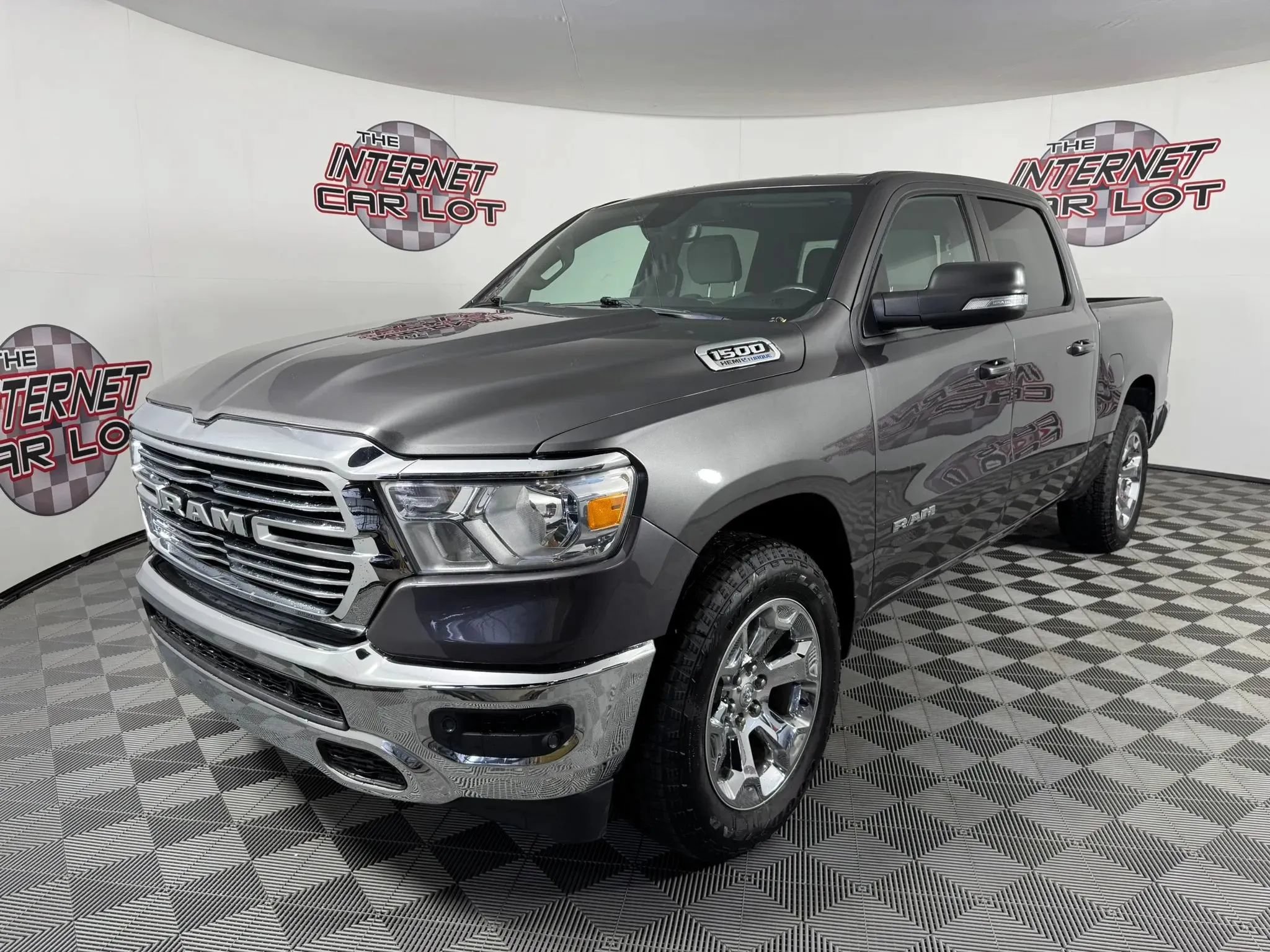 Used 2021 RAM 1500 Big Horn AWD/4WD image 3